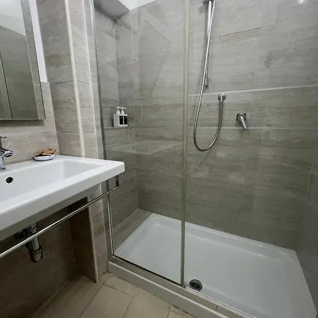 Elamar Bed & Breakfast 3*