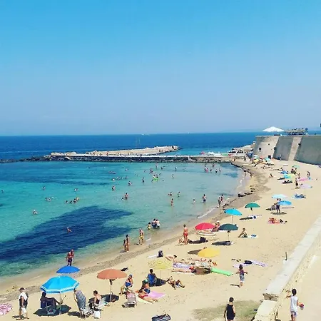 Elamar Bed & Breakfast 3*