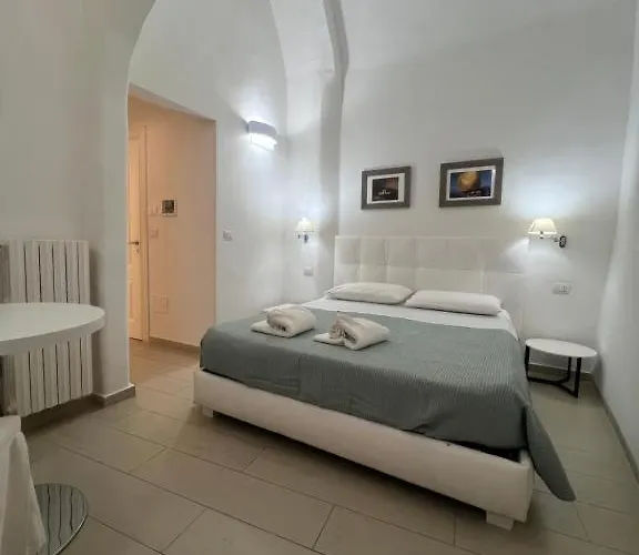 Bed & Breakfast Elamar 3*