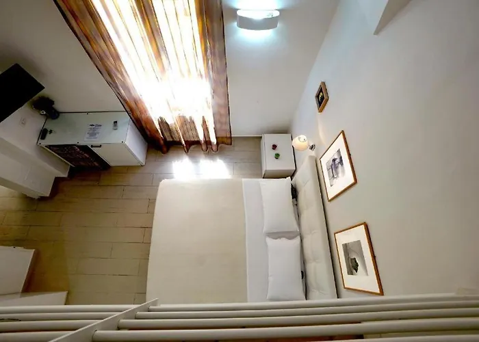 Bed & Breakfast Elamar 3*