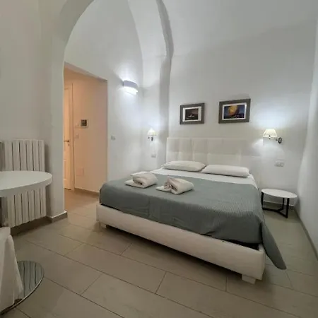 Bed & Breakfast Elamar 3*